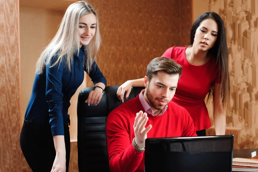 Why Canadian Companies Choose Our Cold Email Agency