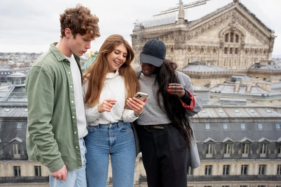 Why Cold Calling in France Is Different and Why You Need to Get It Right