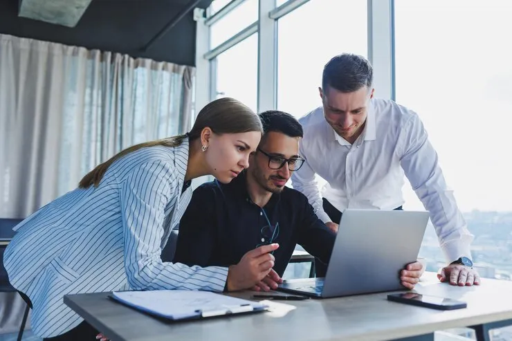 Building a Qualified Investor Database