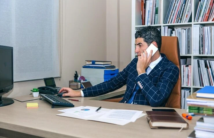 Cold calling services for law firms with professional campaign setup for client acquisition