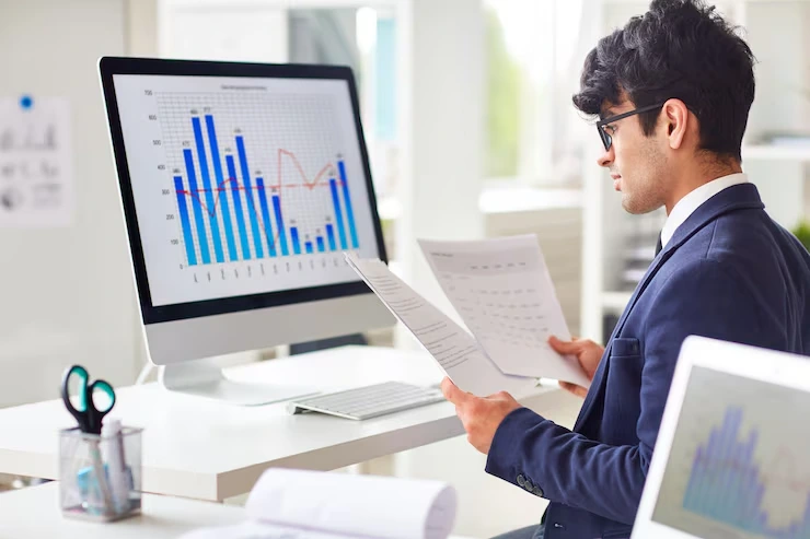Performance Analytics and Sales Forecasting