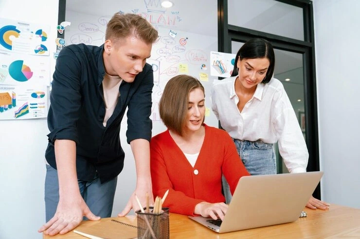 Fully Transparent Collaboration