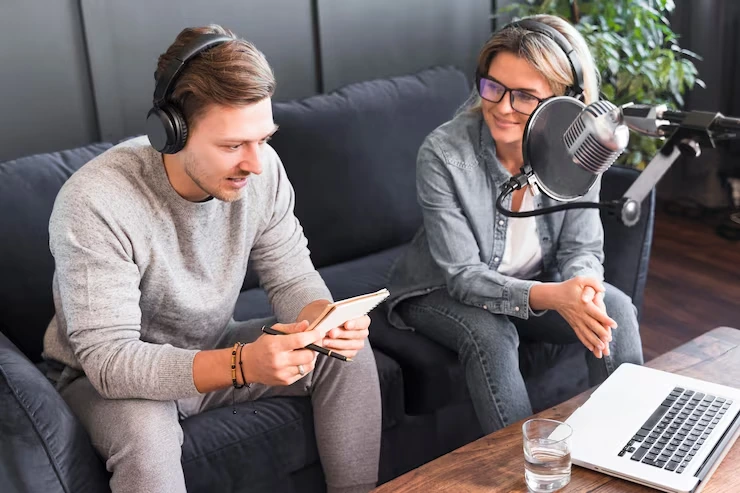 Pearl Lemon Leads 30+ Podcast Bookings via LinkedIn Outreach